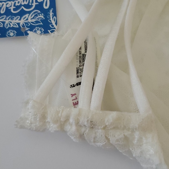 62. 🆕️ Free People Essential Lace Bandeau - Picture 11 of 11
